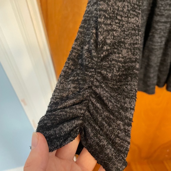 Hollister Black and gray heathered swing dress long sleeves cozy witchy - Picture 4 of 5